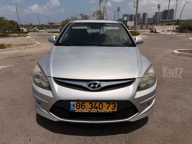 יונדאי i30