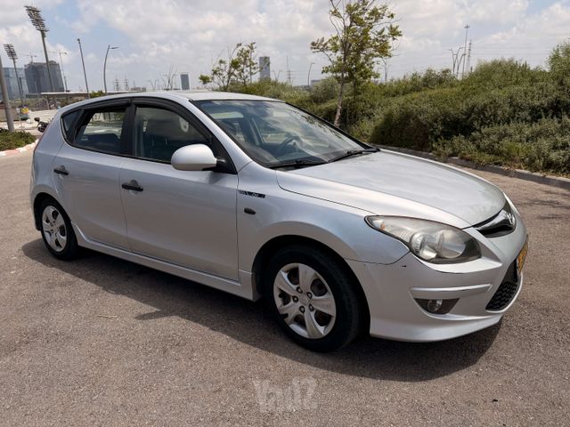 יונדאי i30