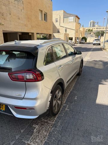 קיה נירו
