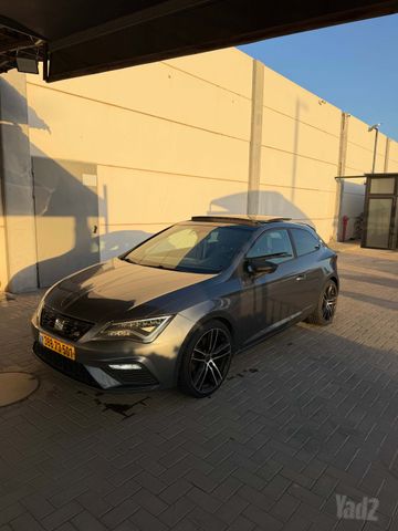 מודעת רכב סיאט לאון