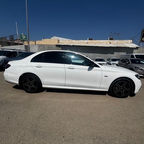 מודעת רכב מרצדס-בנץ E-class