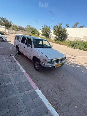 טויוטה היילקס