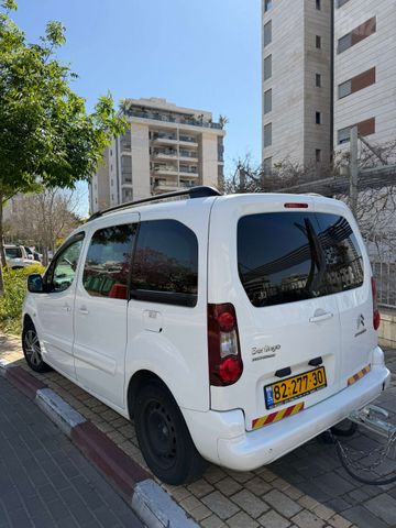 ברלינגו  Comfort ידני דיזל קומבי 5 מק 5 דל 1.6 (92 כ״ס)