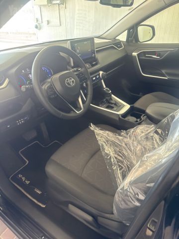 טויוטה RAV4