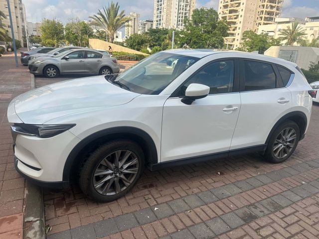 מודעת רכב מאזדה CX-5