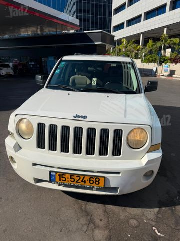 מודעת רכב ג'יפ פטריוט
