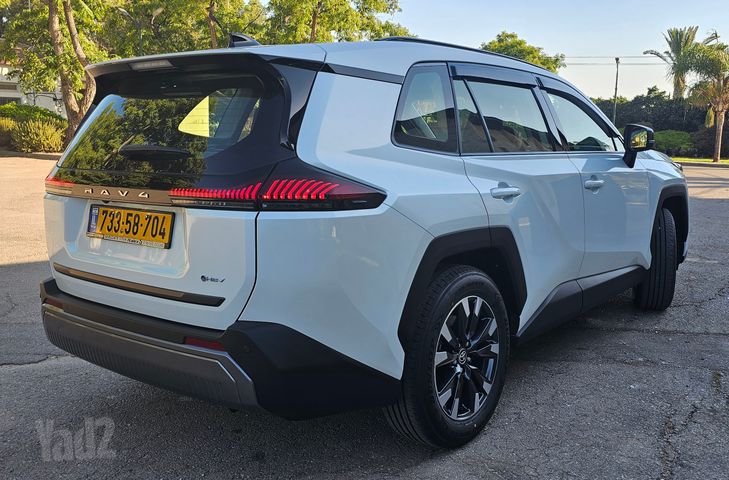 טויוטה RAV4