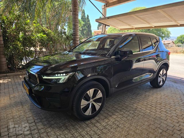 וולוו XC40