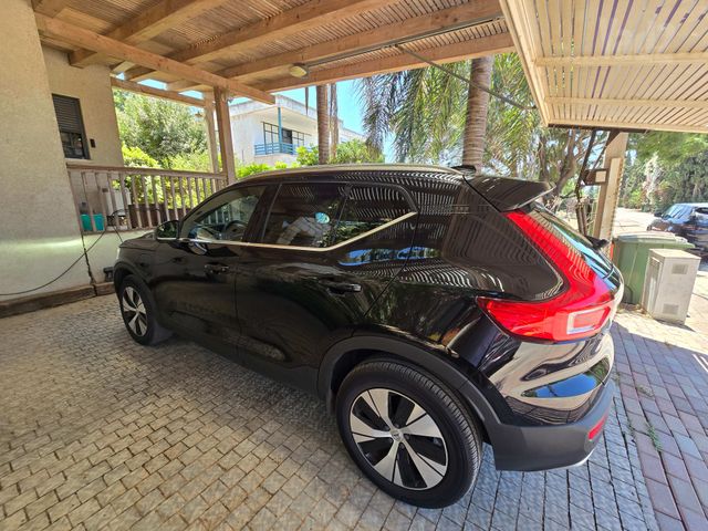 וולוו XC40
