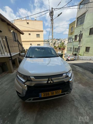 מיצובישי אאוטלנדר