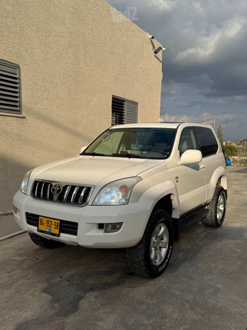 לנד קרוזר Premium אוט׳ דיזל 3.0 (173 כ״ס)