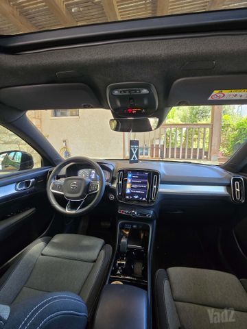 וולוו XC40