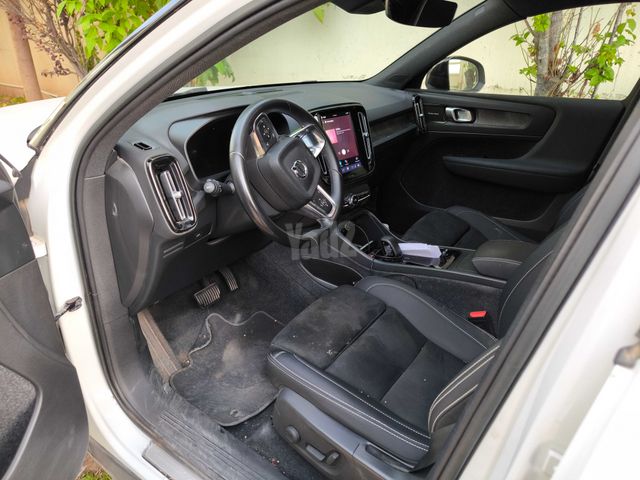 וולוו XC40