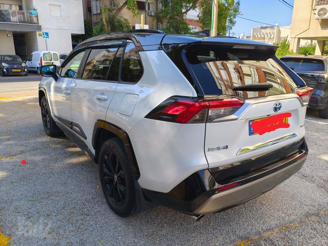 מודעת רכב טויוטה RAV4