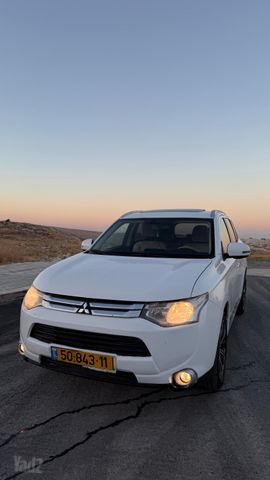 מיצובישי אאוטלנדר