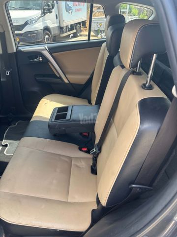 מודעת רכב טויוטה RAV4