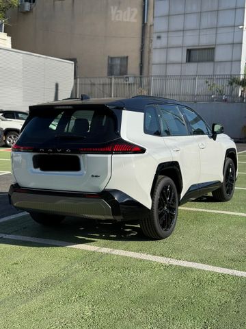 טויוטה RAV4