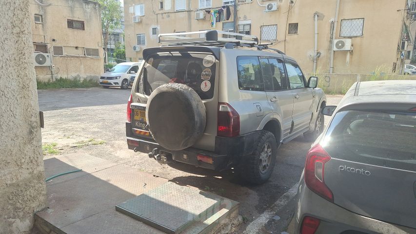 מודעת רכב מיצובישי פג'רו