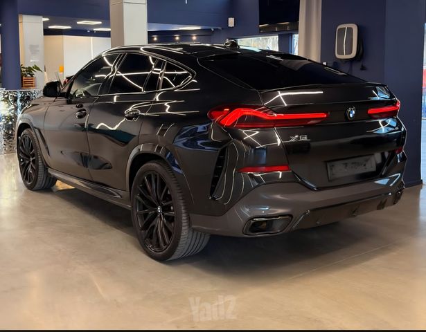 ב מ וו X6