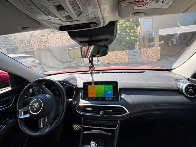 אם ג'י EHS PHEV