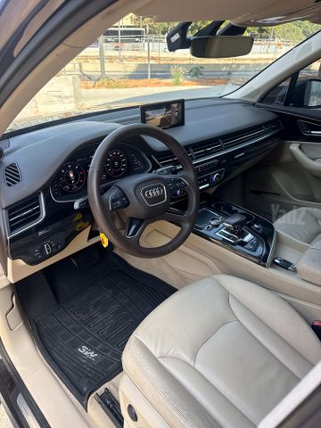 אאודי Q7