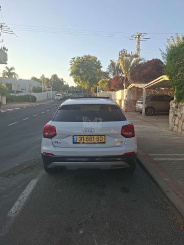 אאודי Q2