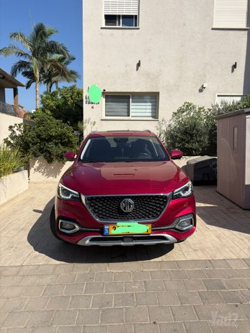 מודעת רכב אם ג'י EHS PHEV