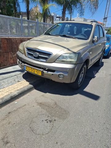 קיה סורנטו