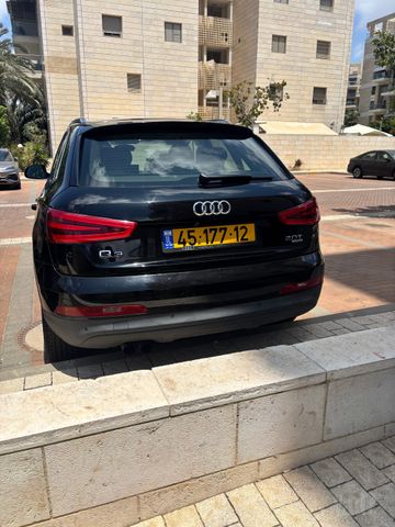אאודי Q3