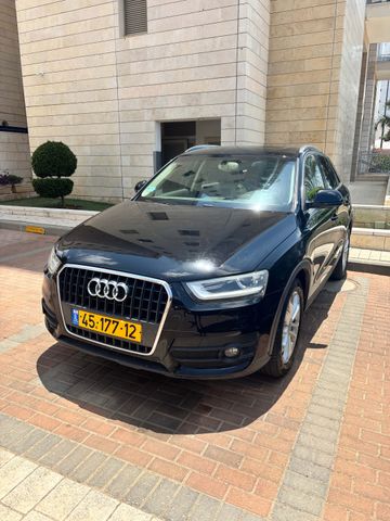 אאודי Q3