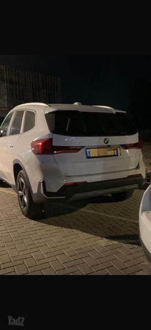 ב מ וו X1