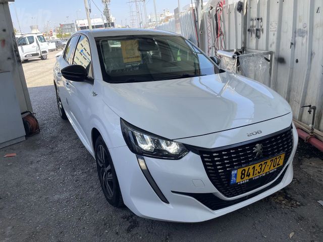 פיג'ו 208