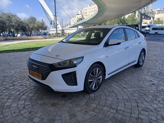 מודעת רכב יונדאי איוניק