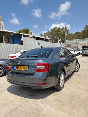 סקודה אוקטביה