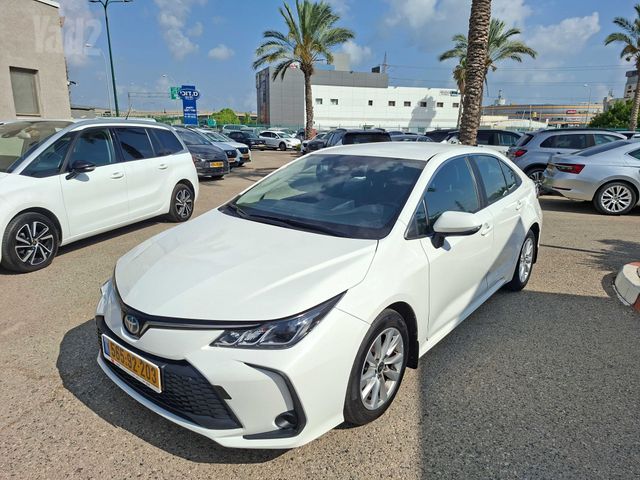 טויוטה קורולה