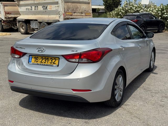 יונדאי I35