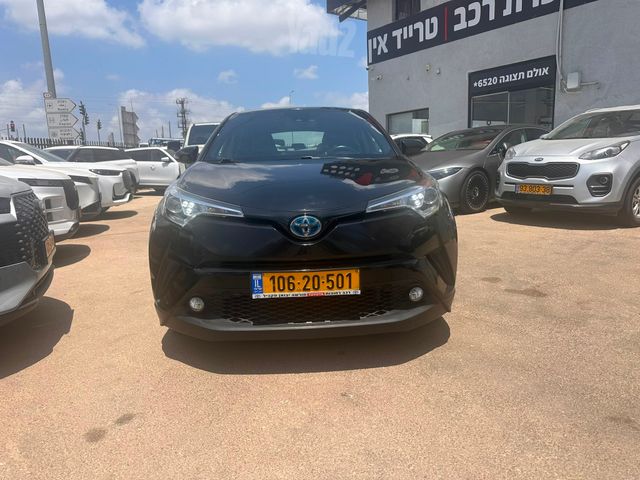 טויוטה C-HR