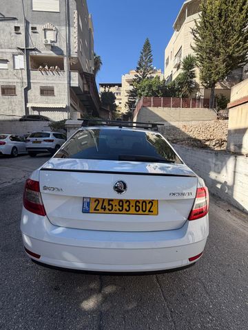 סקודה אוקטביה