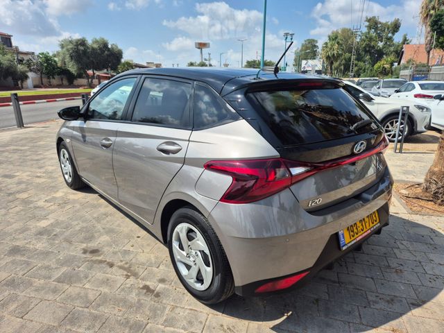 יונדאי i20