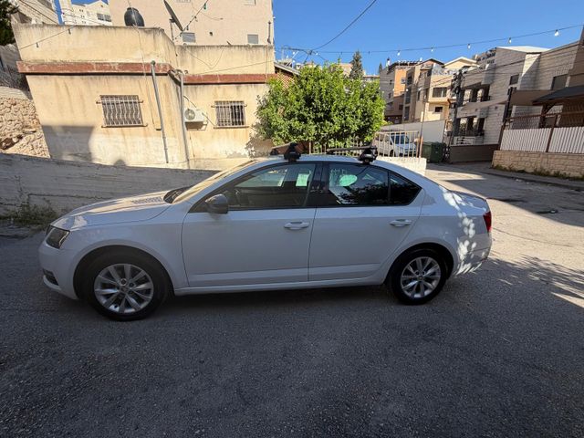סקודה אוקטביה