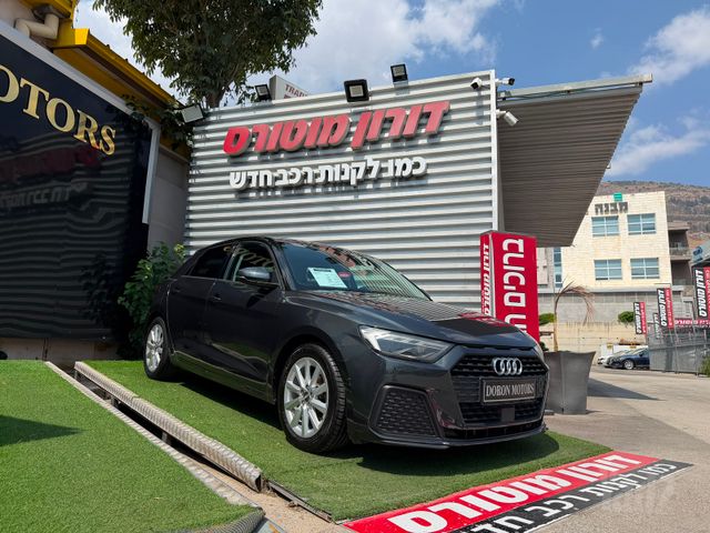 אאודי A1
