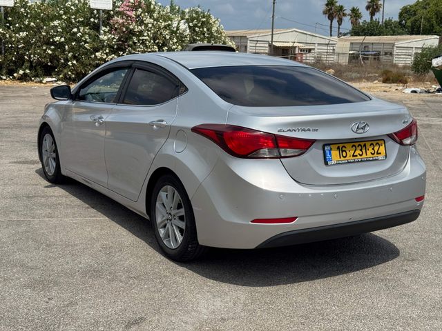 יונדאי I35