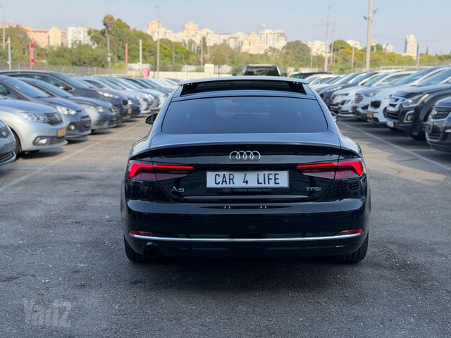 אאודי A5