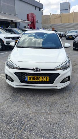 מודעת רכב יונדאי i20