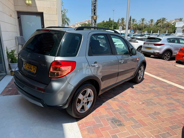 סוזוקי SX4