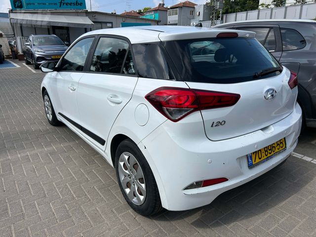 יונדאי i20