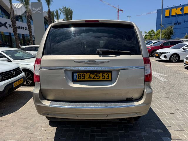 קרייזלר גראנד וויאג'ר