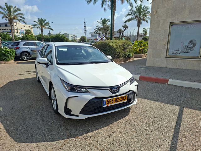מודעת רכב טויוטה קורולה
