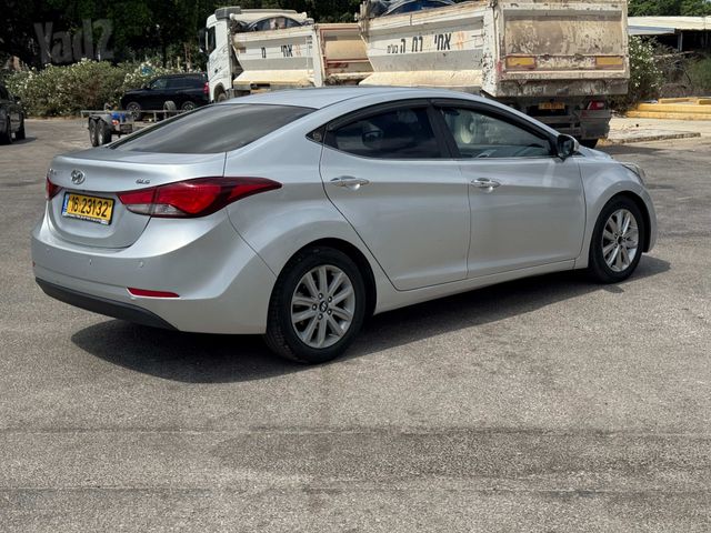 יונדאי I35