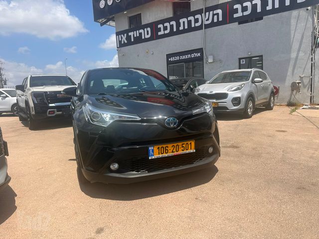 טויוטה C-HR